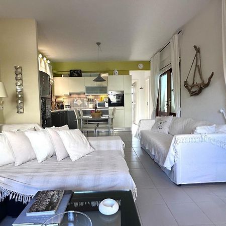 Villa Amy With A Pool In Porto Hydra By Goutos Properties Thermisía Exterior foto